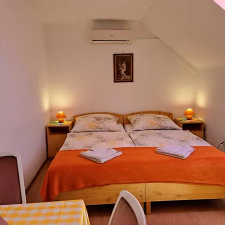 Kalman Imre Panzio Bed & Breakfast Siofok
