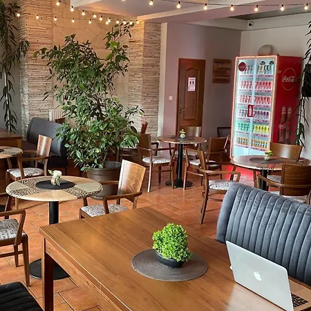 Bed & Breakfast Kalman Imre Panzio