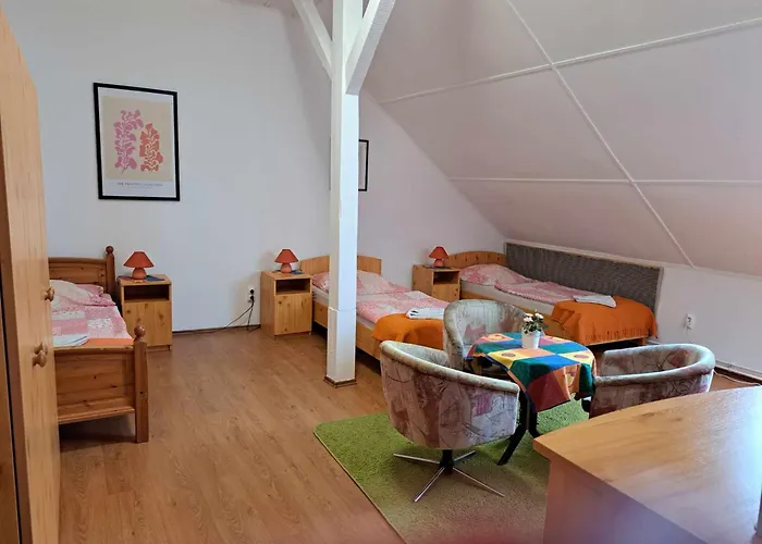 Kalman Imre Panzio 3* Siófok